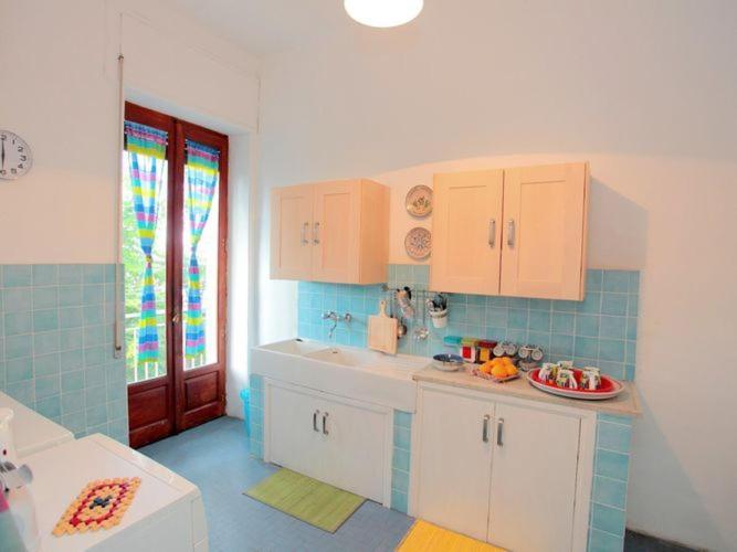 Cozy Holiday Home In Pozzillo With Terrace Ачиреале Экстерьер фото